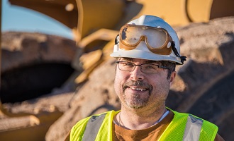 Eye Protection: 4 Ways to Protect Your Eyes on the Job