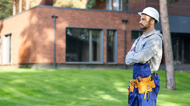 How to Keep Contractors Safe During Spring Projects